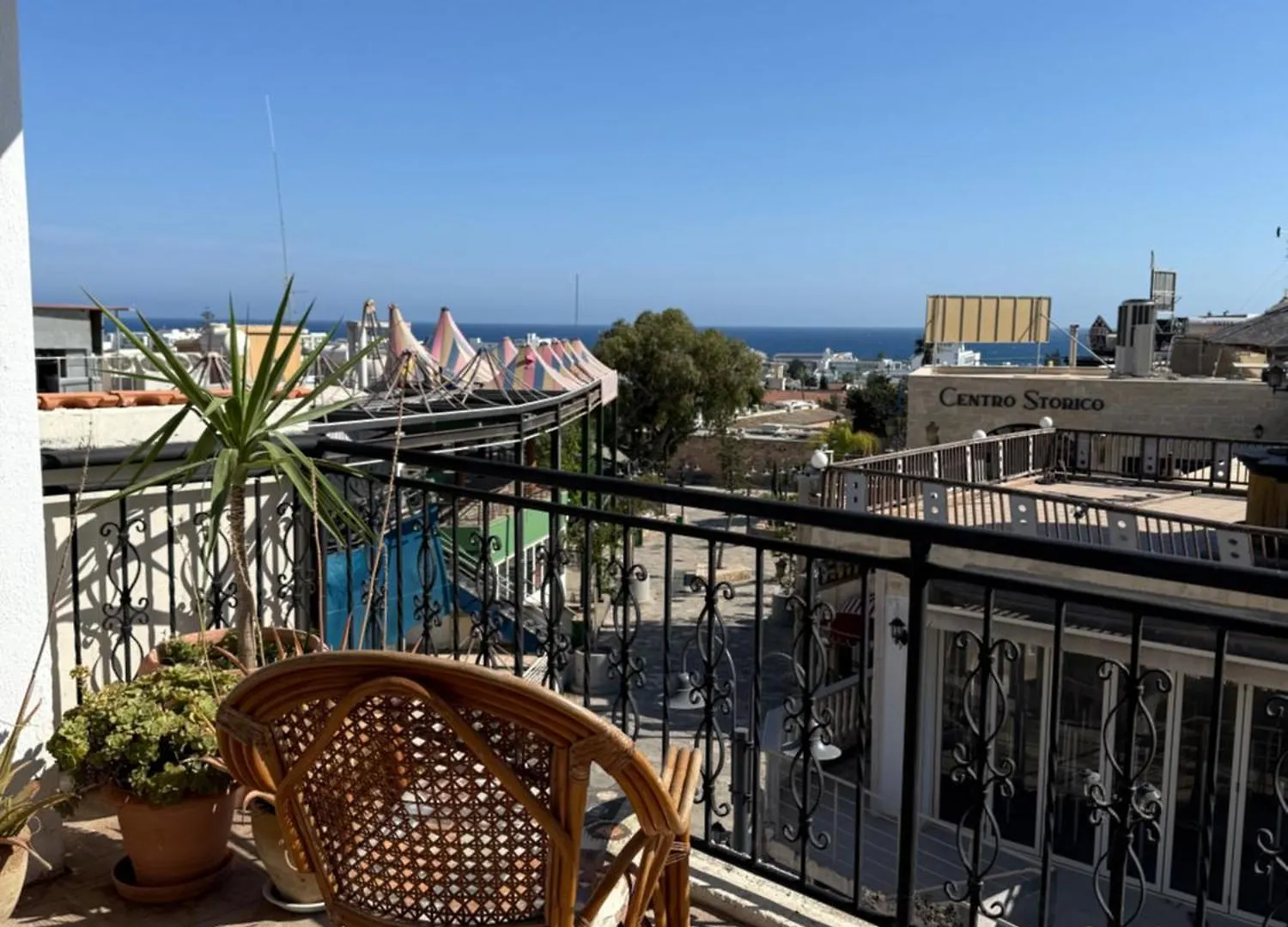 One Love One World Ayia Napa Square Hostel